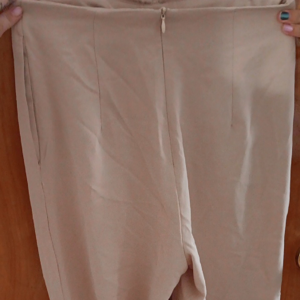 Lioness Chic Tan Jumpsuit with Wide Legs and Sleeveless Design - Picture 4 of 5